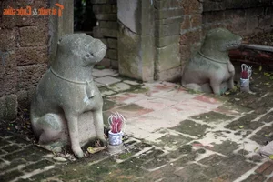 Exquisite Ancient Statues in the Tombs of Ancient Vietnamese Officials - image 0