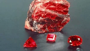 The Story of Vietnam's Largest Gemstone That Shocked Scientists - image 2