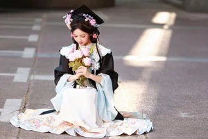 YiTuYu Art Language Vol.9871 Xiao Du Tong Xue: Charming Portrait Series - image 2