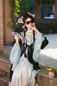 YiTuYu Art Language Vol.9871 Xiao Du Tong Xue: Charming Portrait Series - image 1