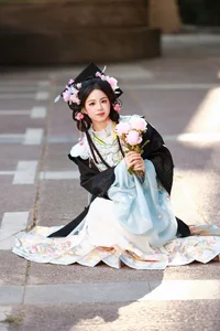 YiTuYu Art Language Vol.9871 Xiao Du Tong Xue: Charming Portrait Series - image 4