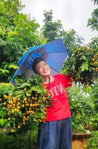 Stunning 4000m² Riverside Garden of Vietnamese Female Artist - image 0