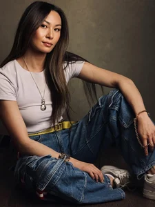 Inside the Luxury Lifestyle and Massive Assets of the World's Youngest Self-Made Female Billionaire - image 8