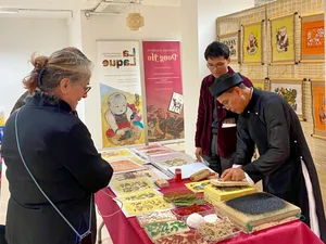 Reviving Dong Ho Folk Paintings: Vietnamese Artisans Share Heritage Globally - image 10