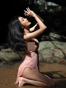 Nature’s Beauty and Elegant Stream-Side Fashion: A Gallery of Serene Outdoor Photography and Style - image 1