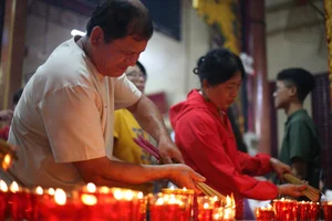 Beautiful Tet Traditions and Customs Cherished by Vietnamese Families - image 3
