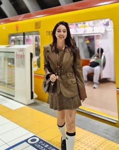 Jennifer Pham’s Youthful Schoolgirl Style on the Streets of Japan - image 6