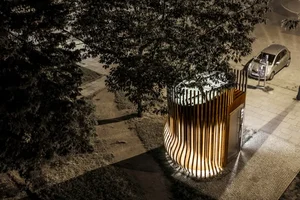 World's Most Unusual Toilets: 8 Bizarre Restrooms You Won't Believe Actually Exist - image 2