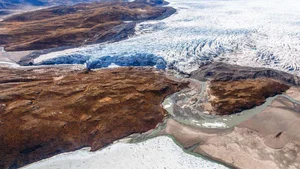 Fascinating Facts About Greenland: Discover Earth's Largest Island and Its Secrets - image 9