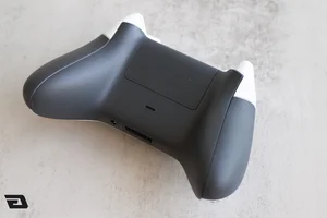 Xbox Storm Breaker Special Edition Hands-on: The Ultimate Black and White Gaming Warrior - image 8