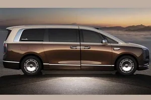 Maextro V800: Huawei Ultra-Luxury MPV Ready to Dominate - image 9