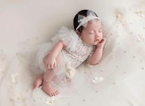 Miss Vietnam Dang Thu Thao Shares Heartwarming Photos of Her Newborn Third Daughter - image 4