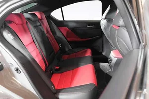 2026 Lexus IS300h Luxury Sedan Debuts in Thailand: Coming Soon to Vietnam - image 4