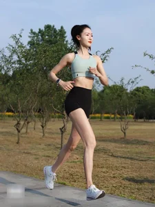 Why Investing in a Quality Running Sports Bra is Essential - image 0