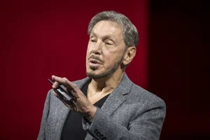 Inside the Lavish Lifestyle of the World's Second Richest Person - image 7