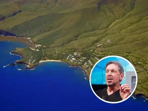 Inside the Lavish Lifestyle of the World's Second Richest Person - image 2
