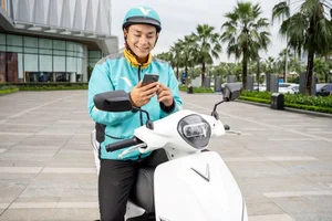 Xanh SM Guarantees Monthly Income Up to 15 Million VND for Bike Drivers - image 0
