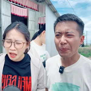 Quang Linh Vlog Challenges the Sourest Fruit in Vietnam: A Culinary Adventure - image 1