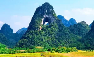 Discovering Mat Than Nui: The Breathtaking ‘Eye of the Mountain’ in Cao Bang - image 8