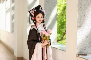 YiTuYu Art Language Vol.9970: Captivating Portraits of Xiao Du Tong Xue - image 19