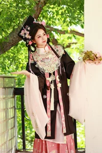 YiTuYu Art Language Vol.9970: Captivating Portraits of Xiao Du Tong Xue - image 10