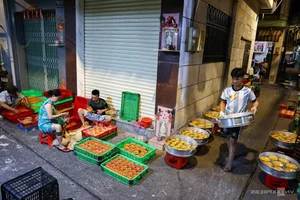 Inside a 50-Year-Old Traditional Chinese Bakery Preparing for Lunar New Year - image 1