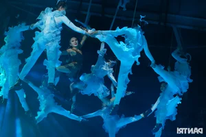Thrilling Circus Show in Ho Chi Minh City Human Pyramids - image 11