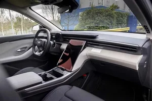 The Stealth Ford Explorer EV Van: 602km Range with Undercover Style - image 11