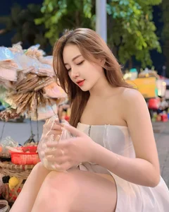 Captivating Portraits of Vietnamese Model NH Quynh Trang - image 5