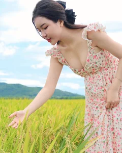 Captivating Portraits of Vietnamese Model NH Quynh Trang - image 4