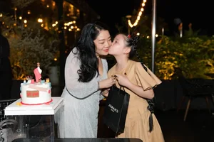 Phuong Trinh Jolie and Ly Binh Celebrate Blended Family Happiness - image 5