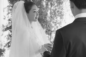 Hallyu Queen Choi Ji Woo Stuns Fans with Youthful Looks at 51 - image 1