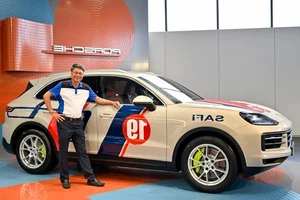 The Rise of Elite Hybrid SUVs: Inside the Porsche Cayenne S E-Hybrid - image 2