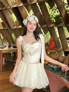 Celebrity Highlights: Binh An’s Wedding Anniversary and Jennifer Pham’s Vacation Style - image 3