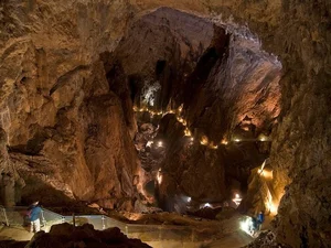 Exploring the Most Beautiful Cave in the Middle East: A Geological Wonder - image 5