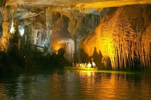 Exploring the Most Beautiful Cave in the Middle East: A Geological Wonder - image 4