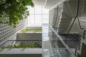 US Media Praises Saigon's Stunning and Unique Curved Architectural Masterpiece - image 7