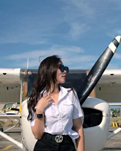 Meet the Beautiful Female Pilot Dubbed the Muse of the Sky - image 0