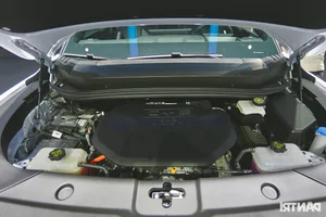 BYD Shark 6 Unleashed: The 430 HP Hybrid Pickup Truck Ready to Challenge the Ford Ranger - image 1