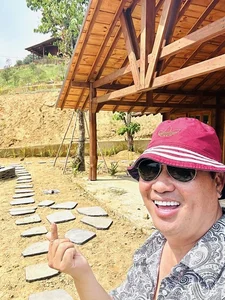 Beyond the Limelight: The Inspiring Life and Career of Actor Hoang Map - image 3