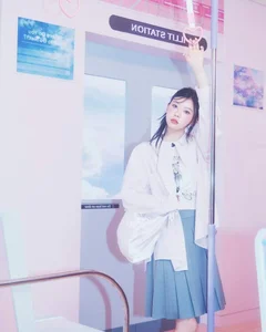 Rosé of BlackPink and Rookie Group ILLIT Mesmerize K-Pop Fans with Stunning Visuals - image 2