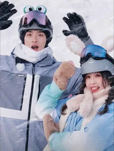 Esther Yu Enchants Fans with Stunning Snow Princess Fashion Look - image 0