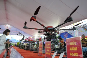 Exploring Modern and Historical Firearms at the Da Nang Defense and Security Exhibition - image 8