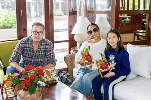 Huong Giang Celebrates Birthday in Austria as Hoang Oanh Debuts Bold Look - image 0