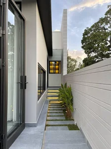 6x23m Single-Story House in Quang Nam: Optimizing Natural Light with Courtyards - image 8
