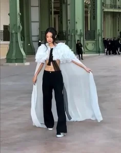 Jennie of BLACKPINK Shines Bright at the Chanel Fashion Show - image 5