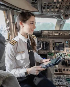 Meet the Stunning Thai Female Pilot Captivating Hearts Globally - image 6