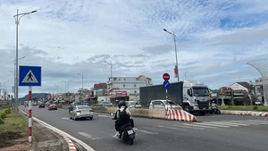 Traffic Chaos: Scenes from Dong Nai Gateways on the First Day of September 2nd Holiday - image 4