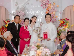 Lavish Wedding Gifts of Puka and Top Vietnamese Celebrities Revealed - image 5