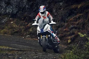 New 2026 Honda X-ADV Adventure Scooter: Rugged Design Meets Premium Performance for the Ultimate Urban and Off-Road Crossover Experience - image 1